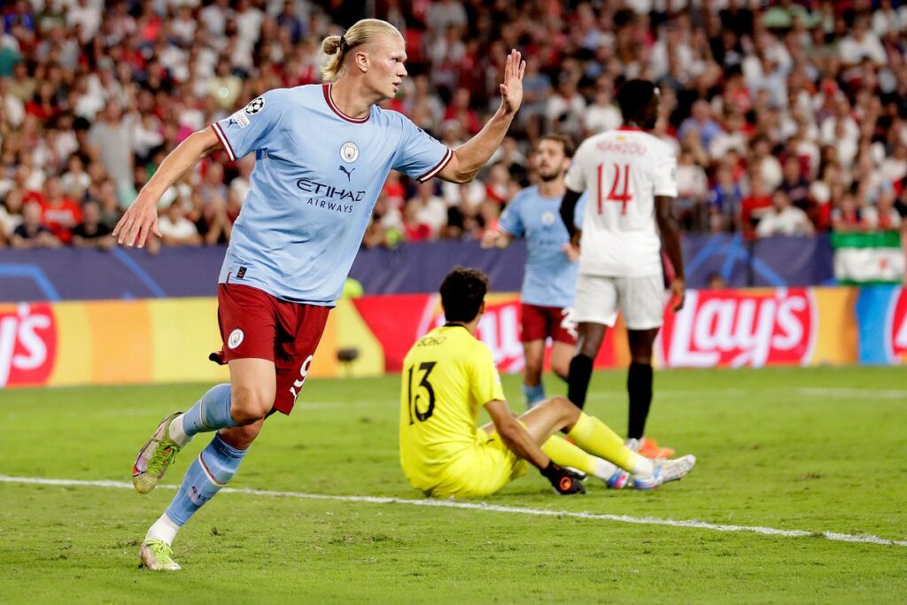 Manchester City vượt trội so với Sevilla